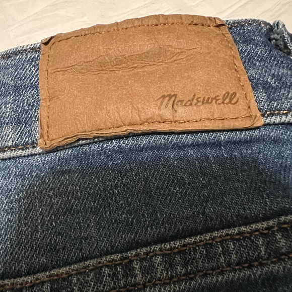 SOLD Madewell The Perfect Vintage Crop Jean with Knee Rips - Size 27P - Picture 6 of 13